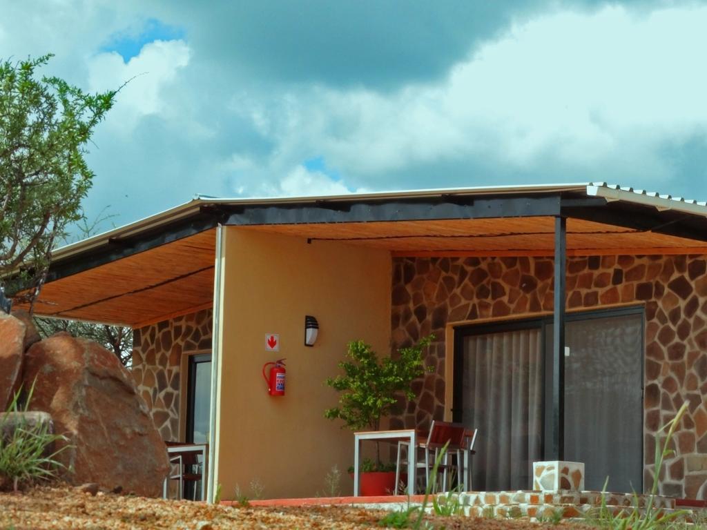 Ovita Wildlife Restcamp Okazize Room photo